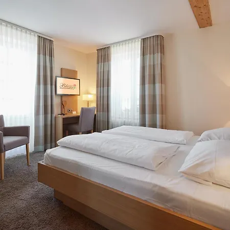 Blume Πανδοχείο *